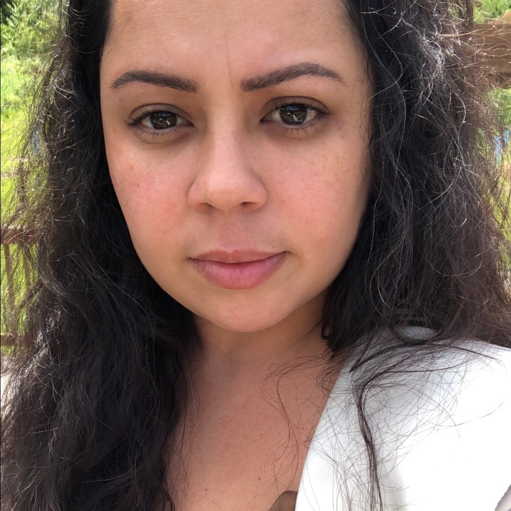 Meet your Posher, Luisa